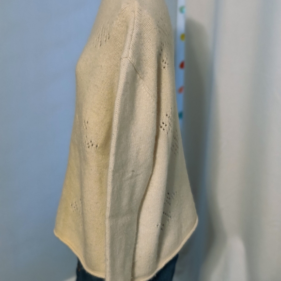 luxury angora funnel neck peek a boo  snowflake sweater so soft  vintage L - Picture 4 of 7